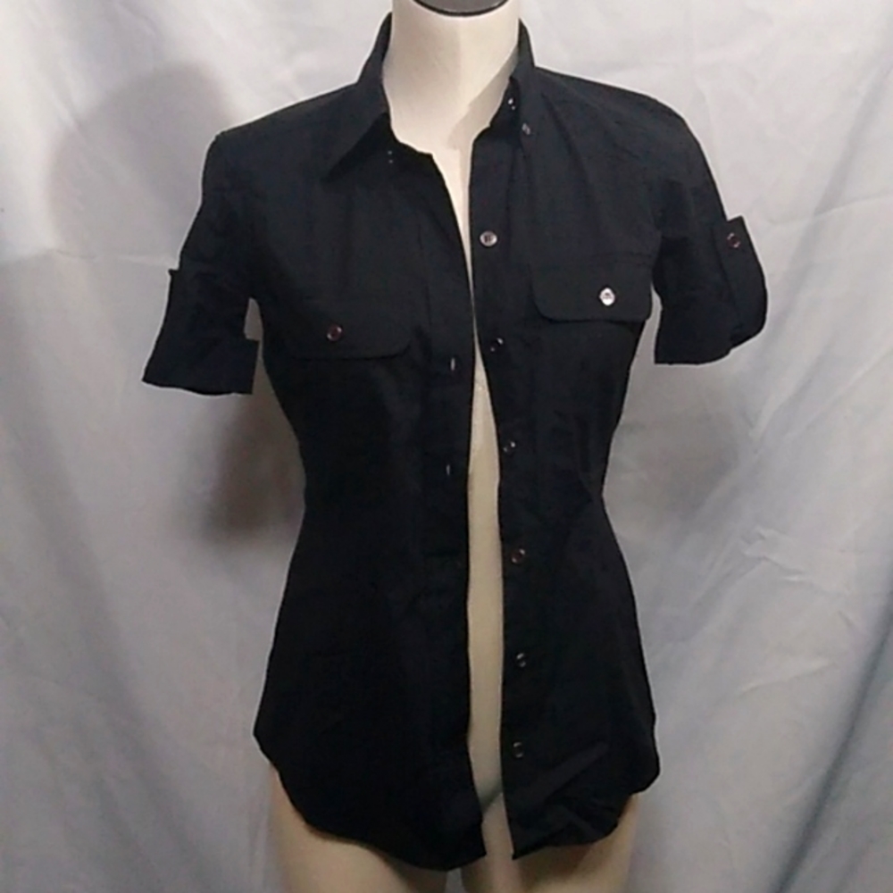 Black button up New York and company shirt